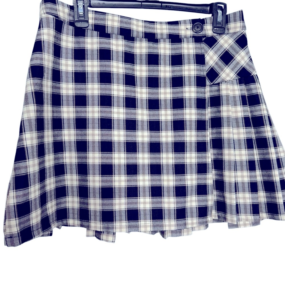 -Jolt Plaid Pleated Skirt Black and Cream Size Large